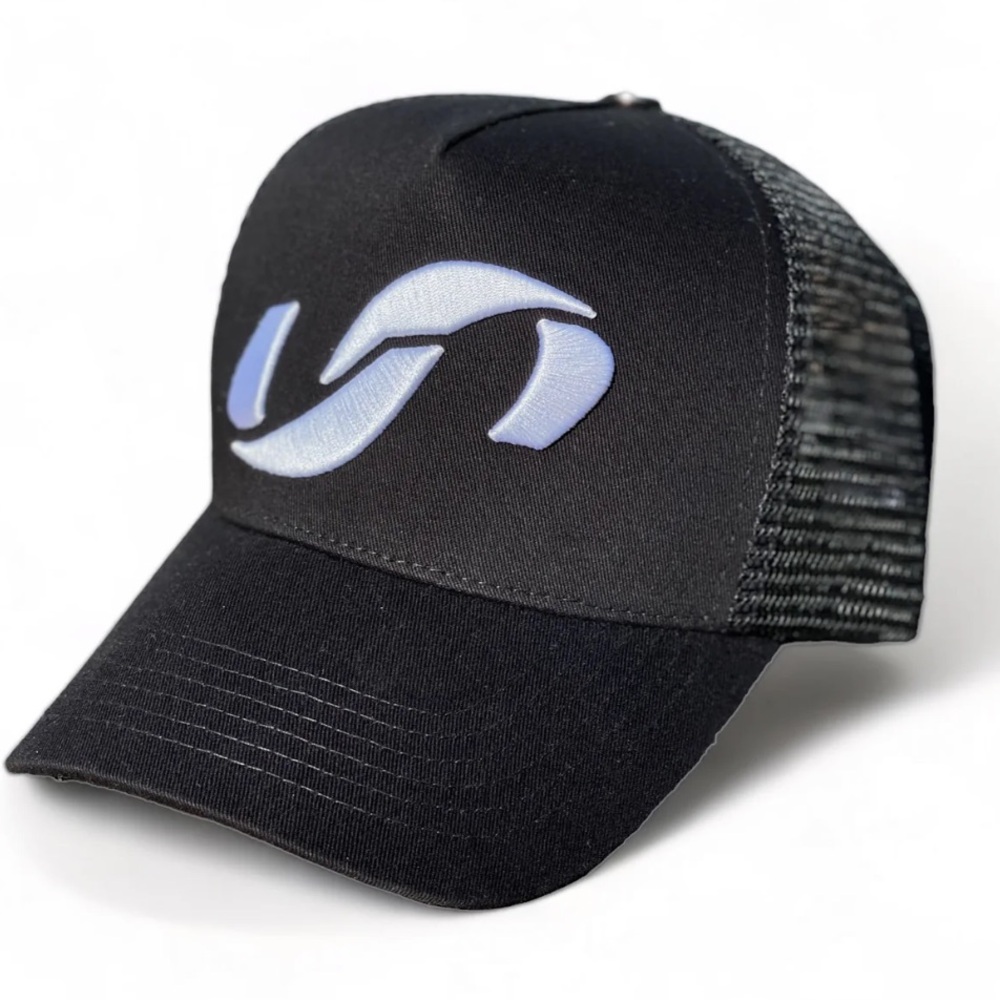 NWT Soflo Black Trucker Cap